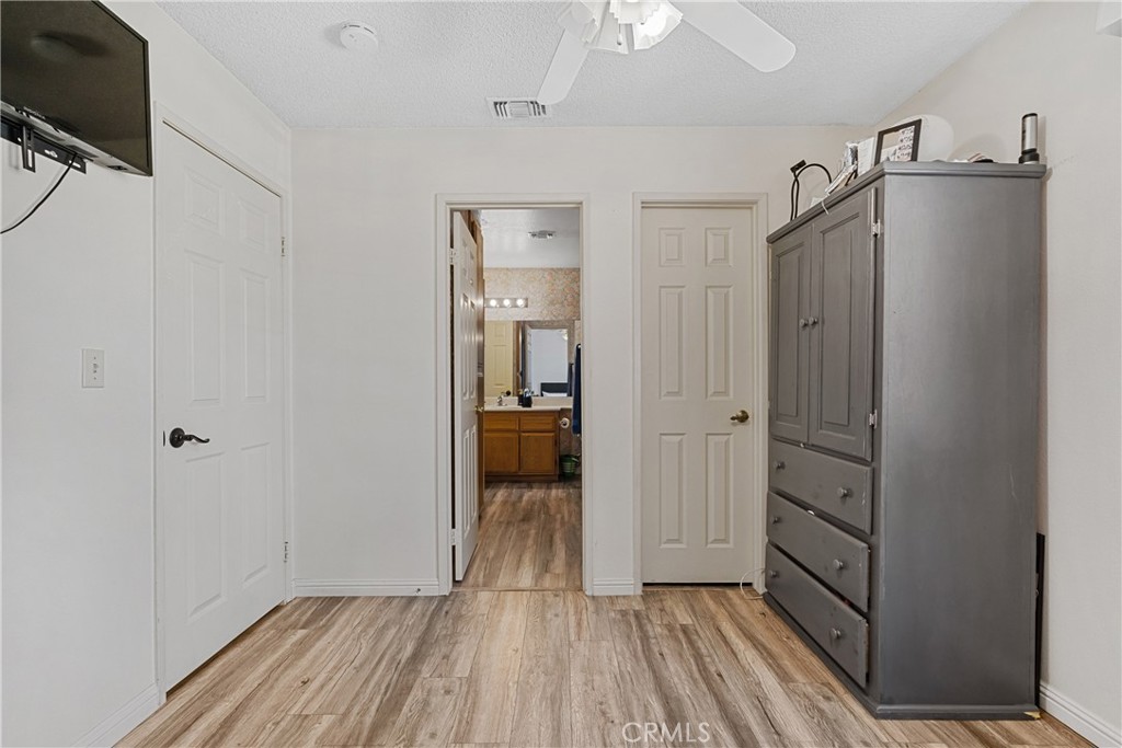 2906 Summer Set Circle Property Photo 21