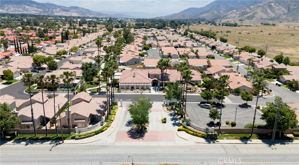 2906 Summer Set Circle Property Photo 36