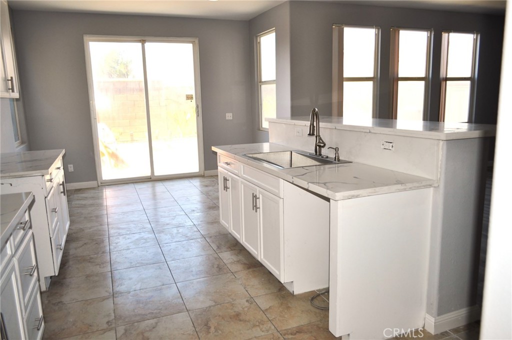 8770 Westwood Avenue Property Photo 8
