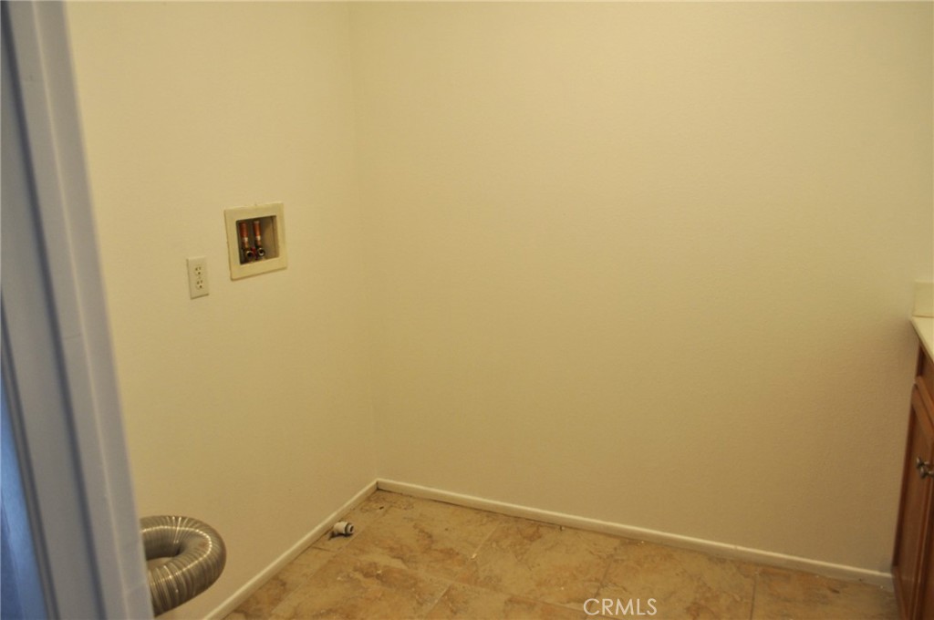 8770 Westwood Avenue Property Photo 15