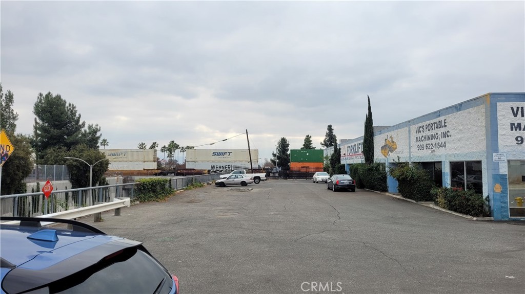 159 N East End Avenue Property Photo 19