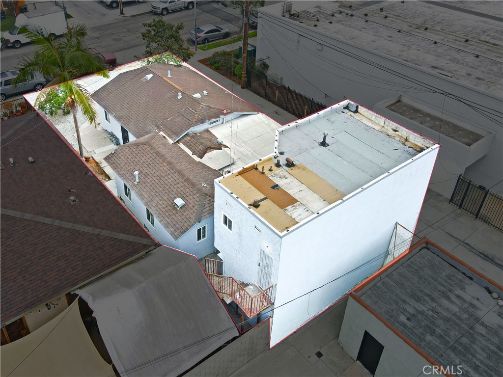 2514 Clarendon Avenue Property Photo 13
