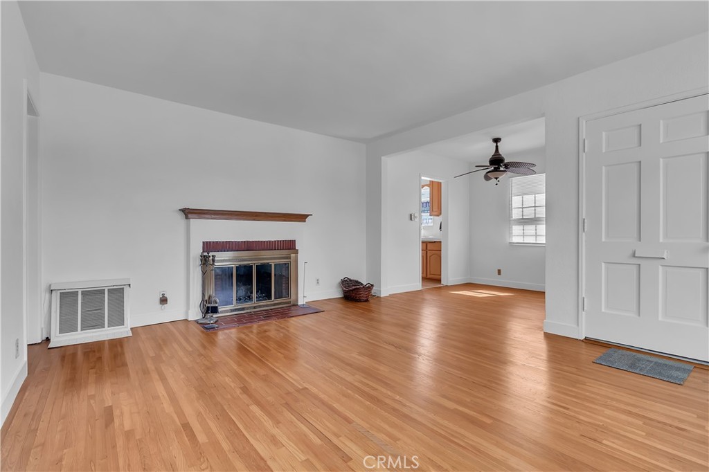 4827 West Broadway Property Photo 4