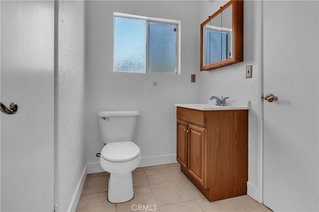 4827 West Broadway Property Photo 14