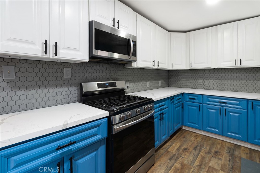 1005 E Lynwood Drive Property Photo 12