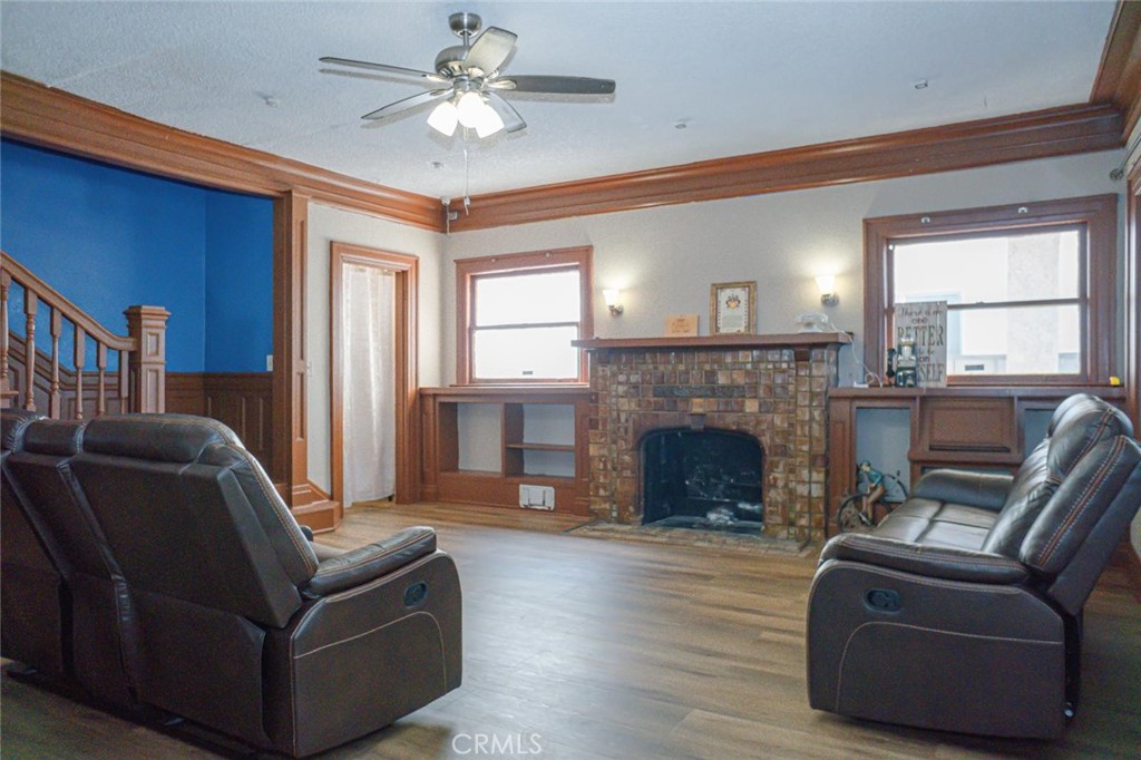 300 W 121st Street W Property Photo 16