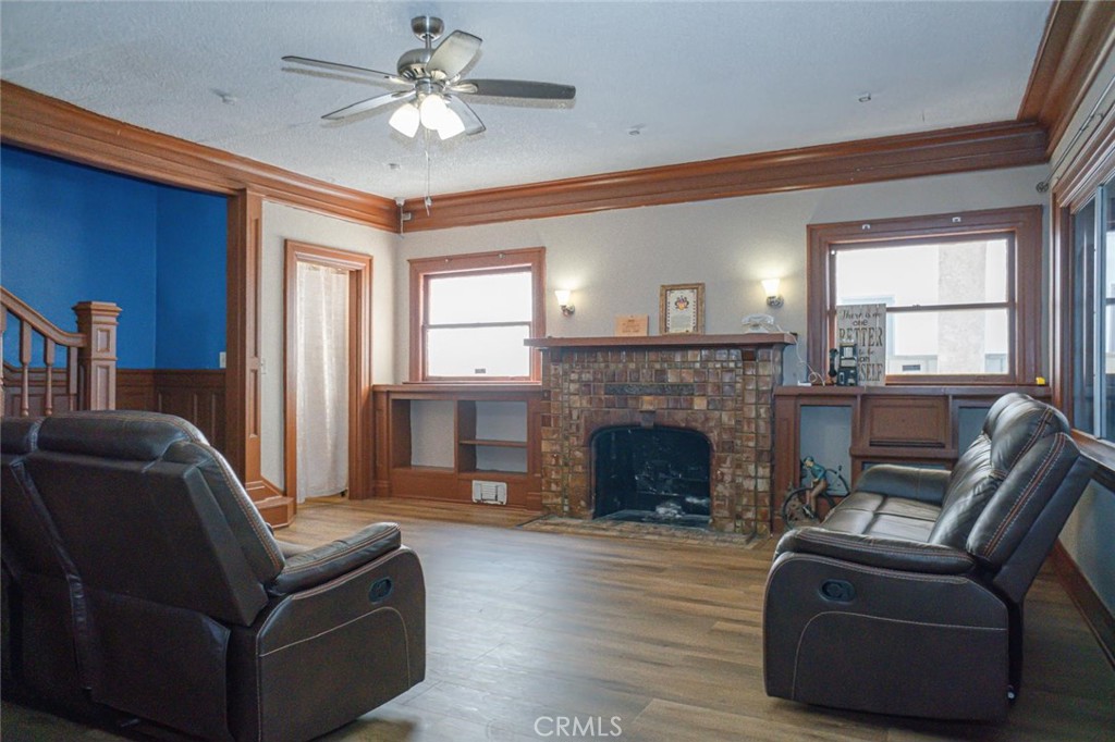 300 W 121st Street W Property Photo 24