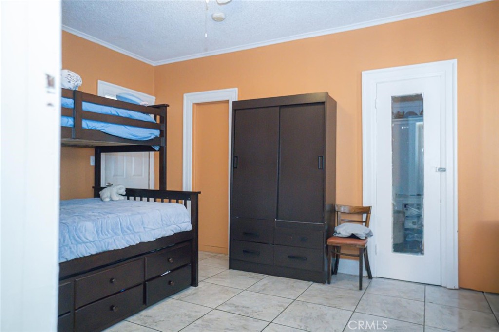 300 W 121st Street W Property Photo 40