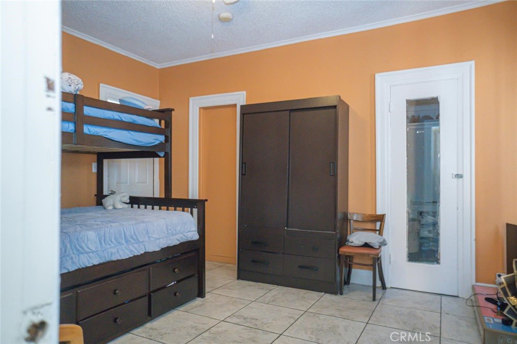 300 W 121st Street W Property Photo 41