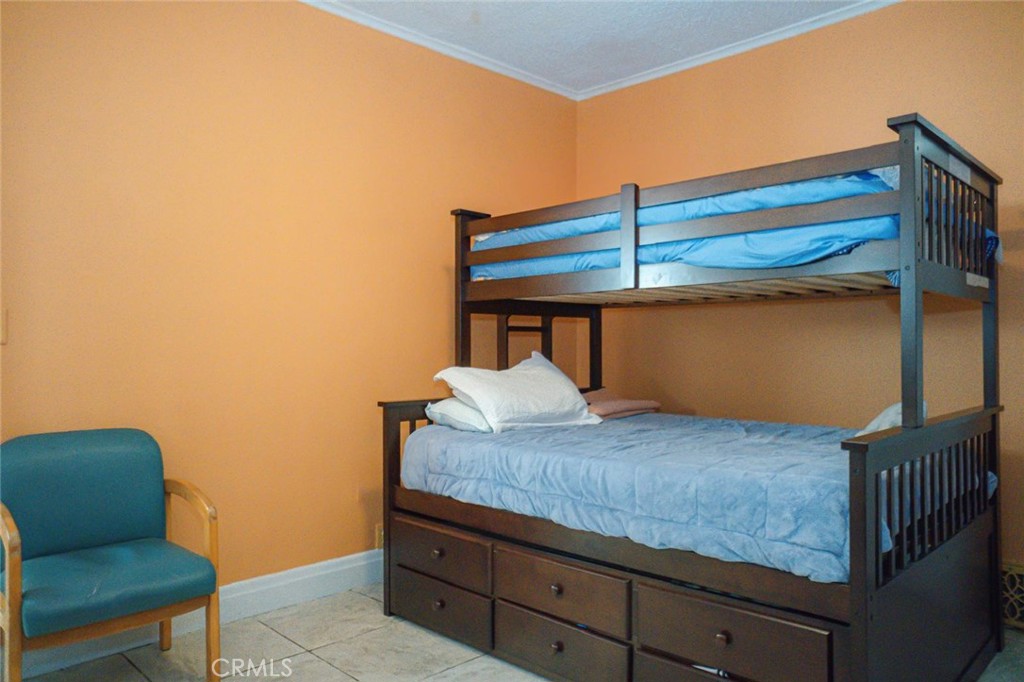 300 W 121st Street W Property Photo 42
