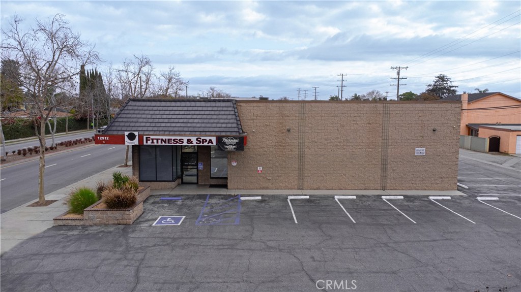12912 Paramount Boulevard Property Photo 2