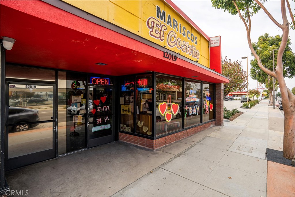 12019 Garfield Avenue Property Photo 2