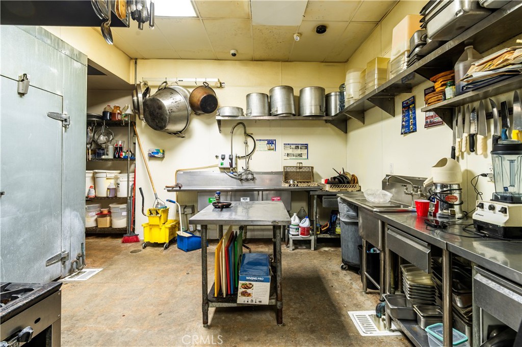 12019 Garfield Avenue Property Photo 24