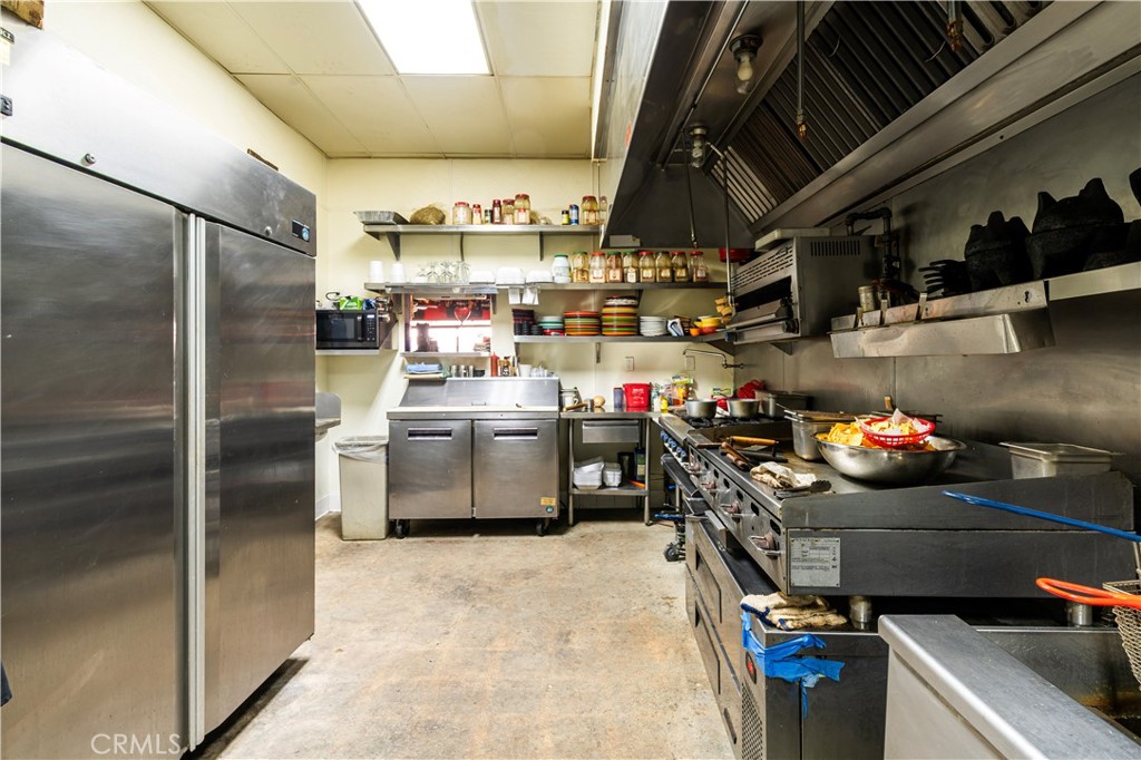 12019 Garfield Avenue Property Photo 25