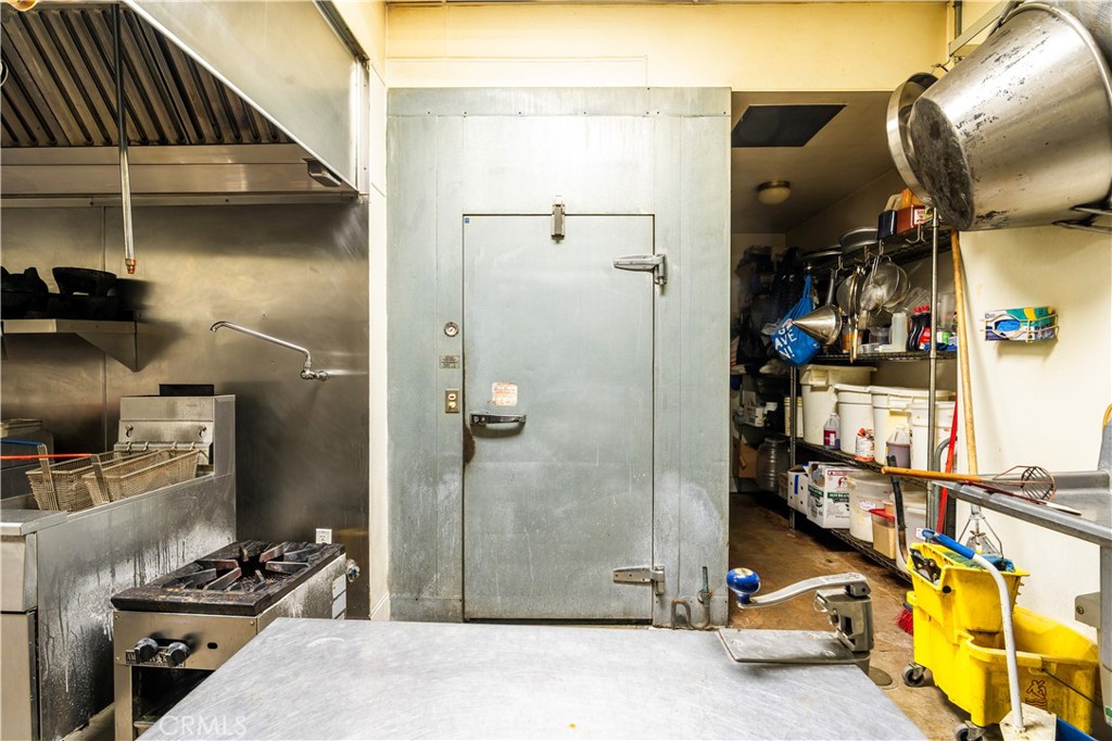 12019 Garfield Avenue Property Photo 26