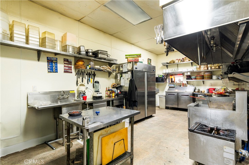 12019 Garfield Avenue Property Photo 27