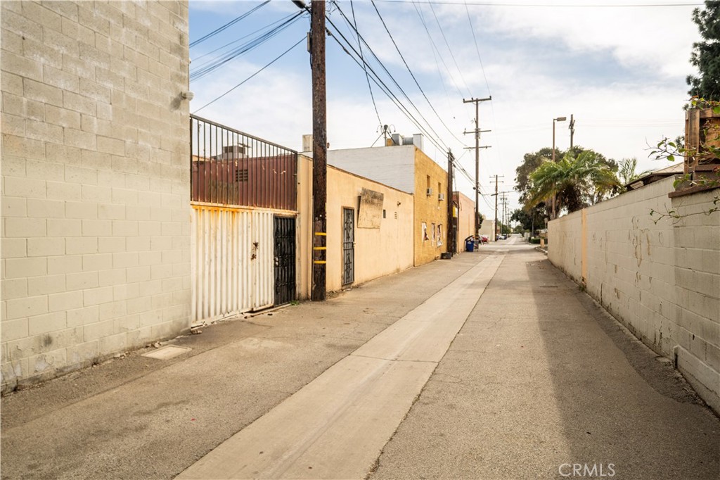 12019 Garfield Avenue Property Photo 36