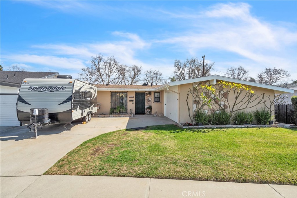 8306 Alburtis Avenue Property Photo