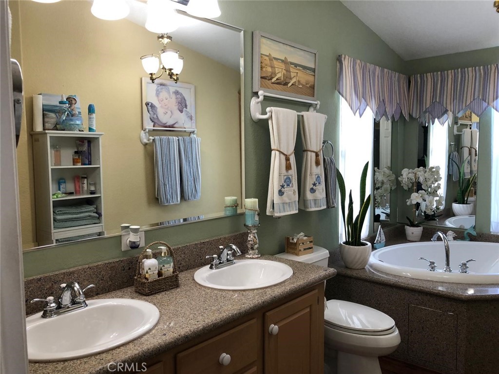 16601 S Garfield Avenue 804 Property Photo 17