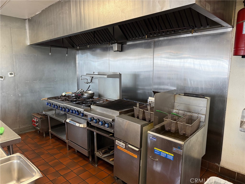 11339 Washington Boulevard Property Photo 7