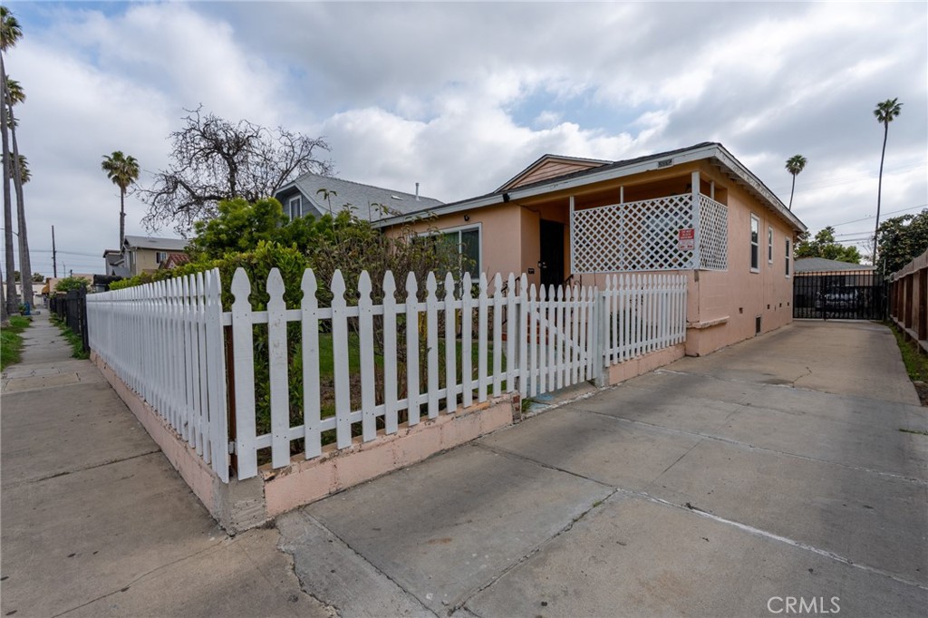 5864 Bonsallo Avenue Property Photo