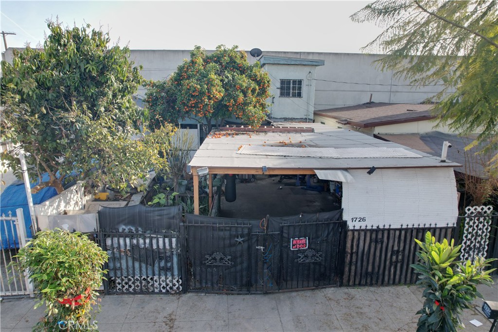 1726 E 47th Street Property Photo