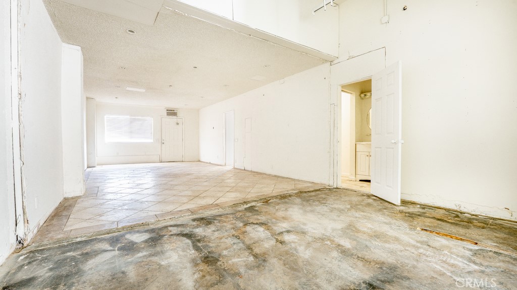 343 Clark Avenue Property Photo 18