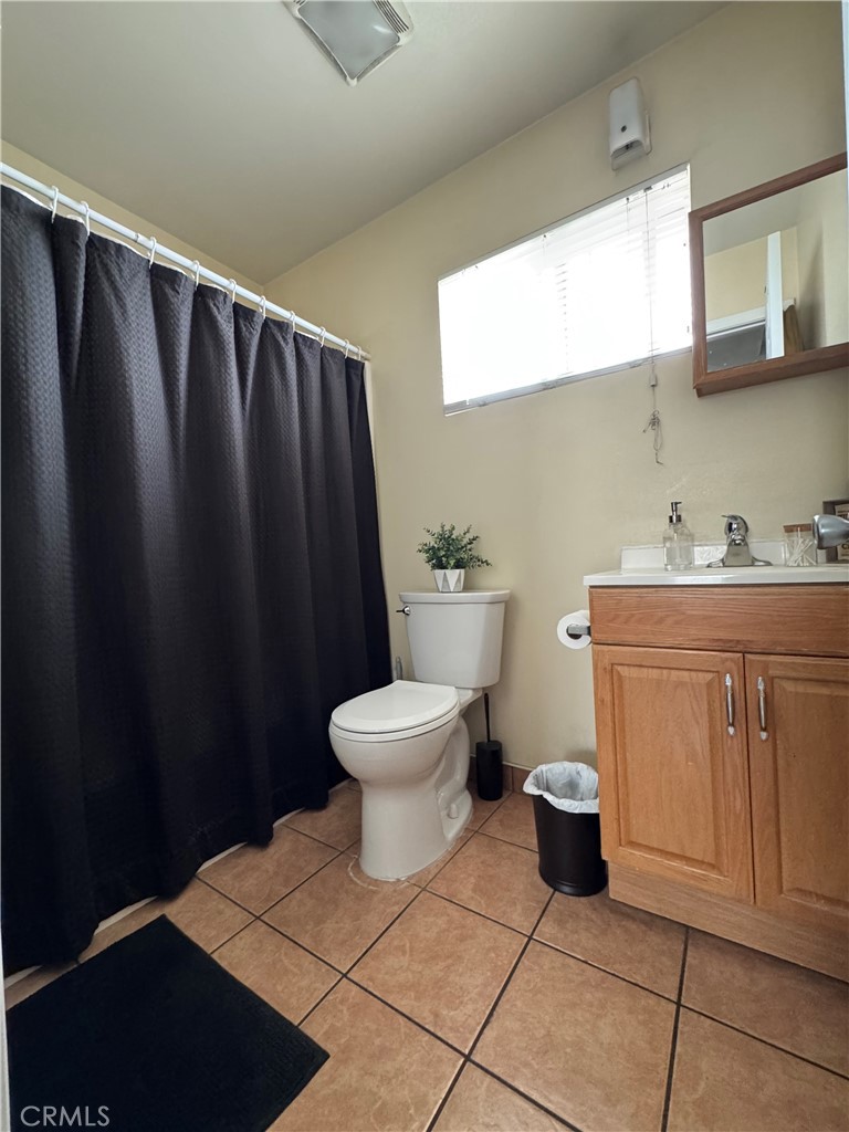 2432 Fairmount Street Property Photo 13