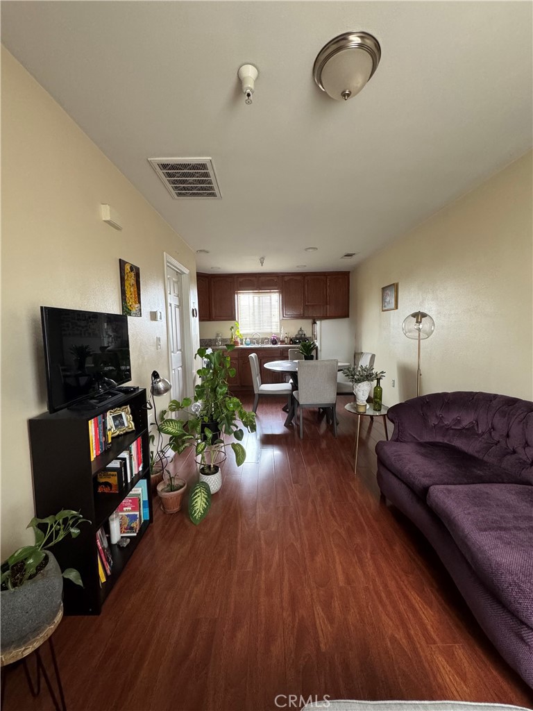 2432 Fairmount Street Property Photo 14