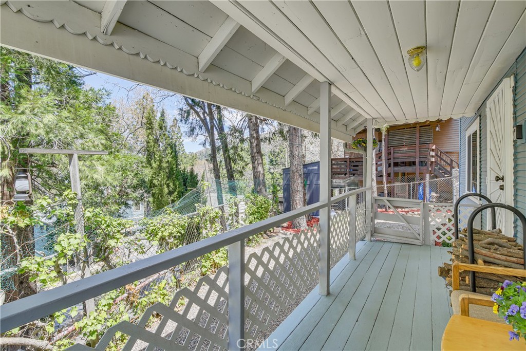 593 Arbula Drive Property Photo 4