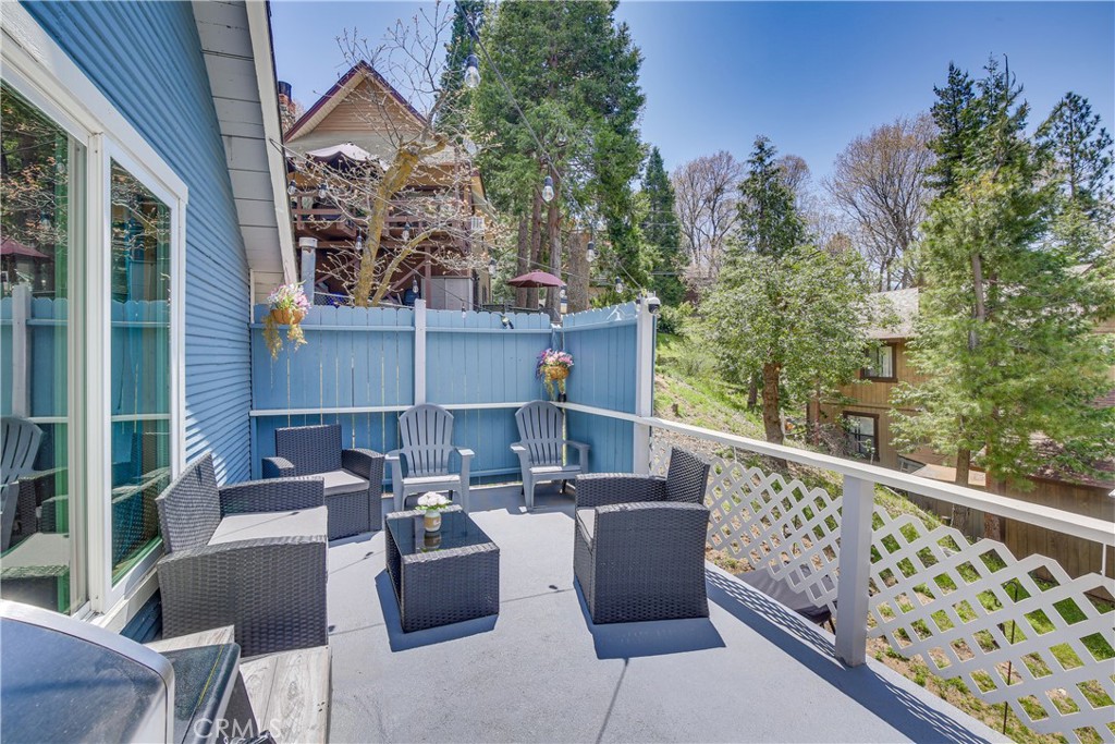 593 Arbula Drive Property Photo 6