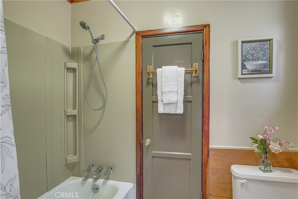593 Arbula Drive Property Photo 20