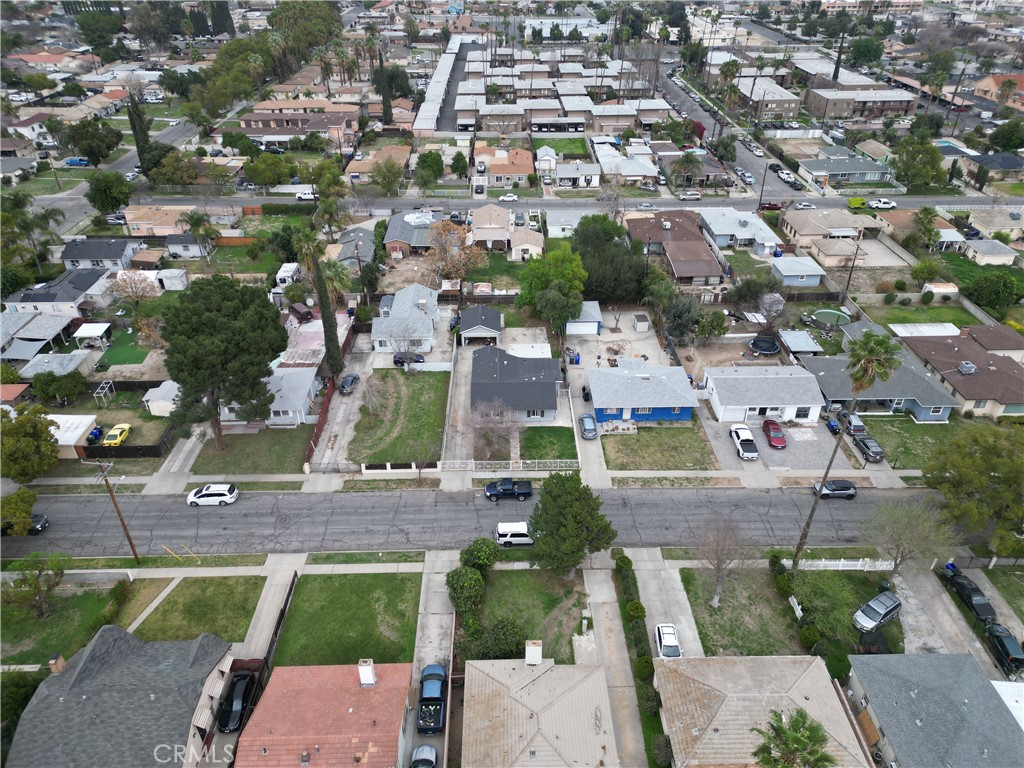 1737 N Lugo Avenue Property Photo 3