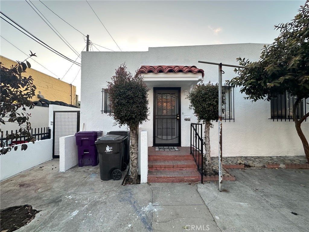 727 Martin Luther King Jr Avenue Property Photo