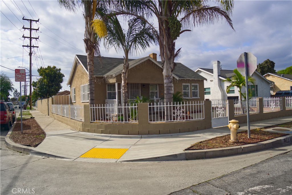 901 N Muriel Avenue Property Photo