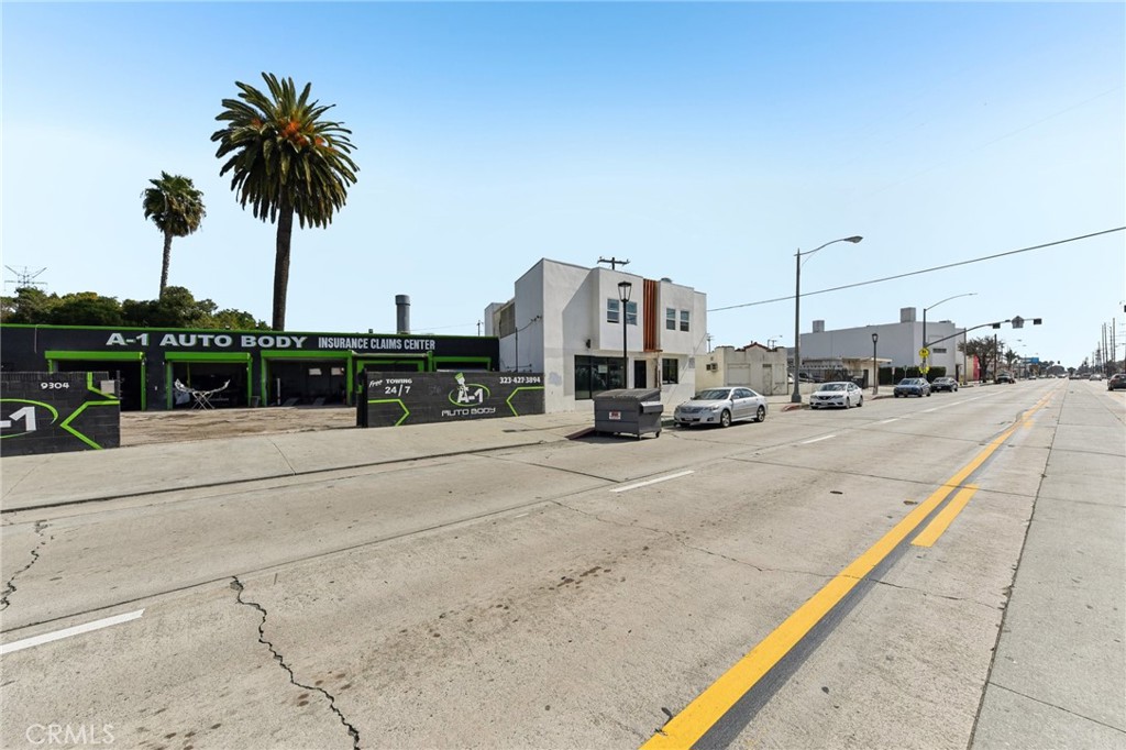 9320 Long Beach Boulevard Property Photo 3