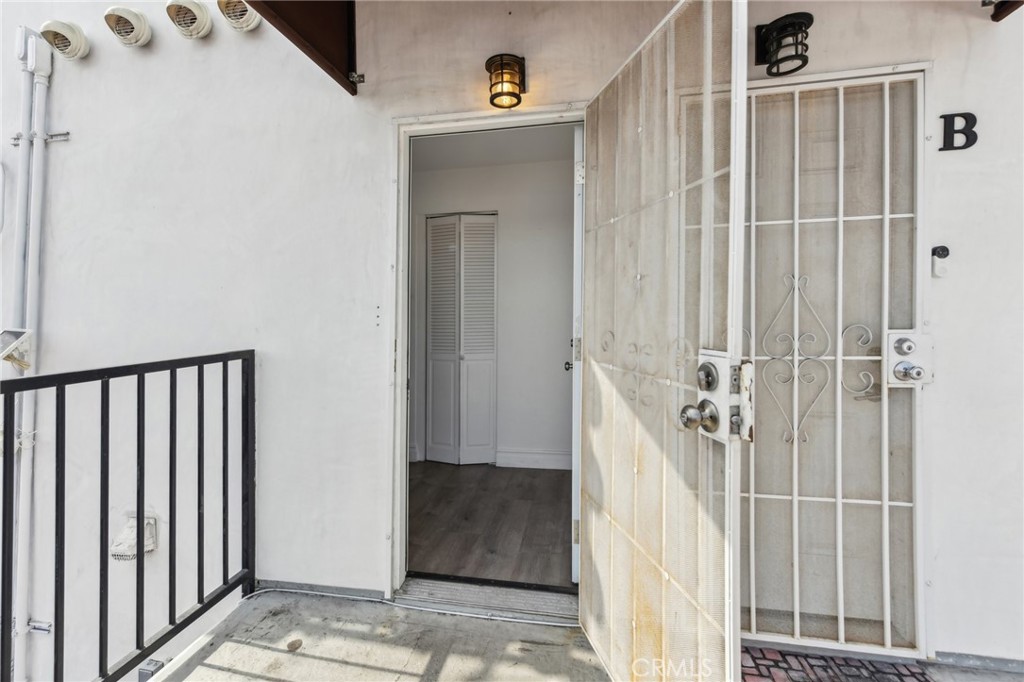 9320 Long Beach Boulevard Property Photo 4