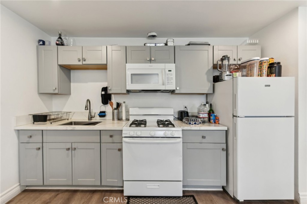 9320 Long Beach Boulevard Property Photo 16