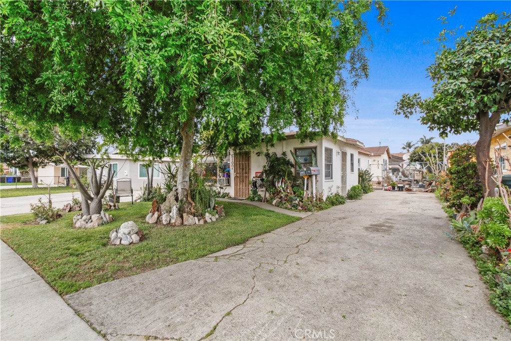 5100 E 60th Place Property Photo
