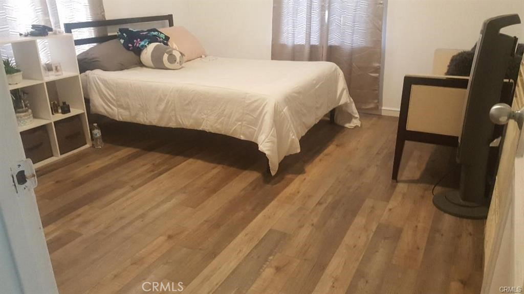 6143 S Hobart Boulevard Property Photo 6