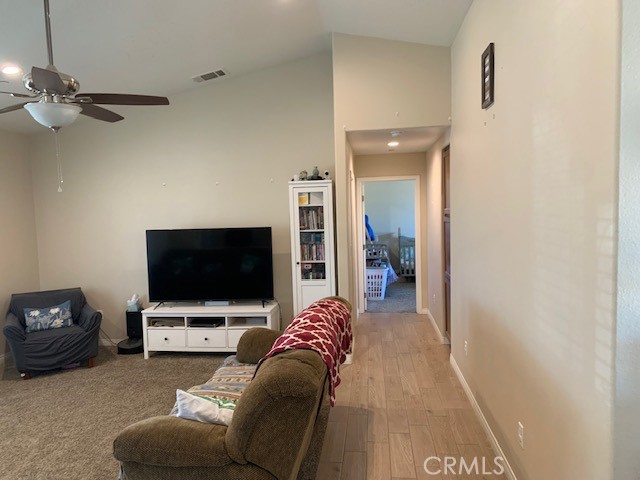 16502 Ash Street Property Photo 3