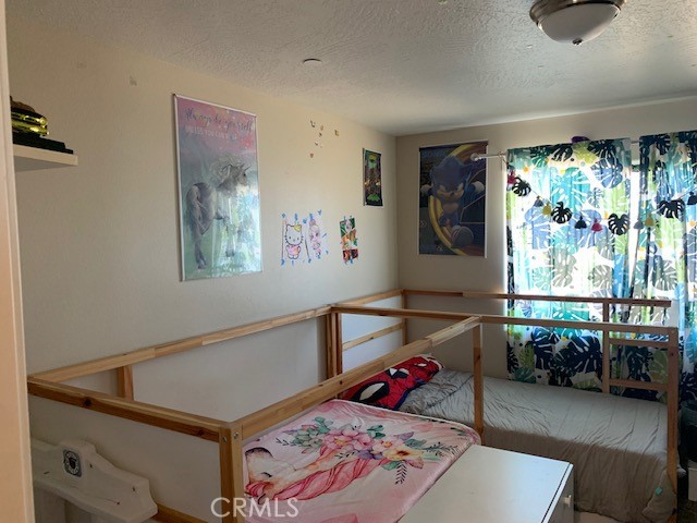 16502 Ash Street Property Photo 6
