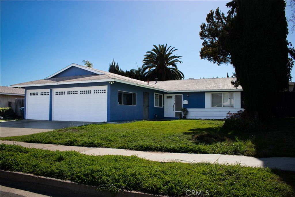 1075 Daisy Street Property Photo