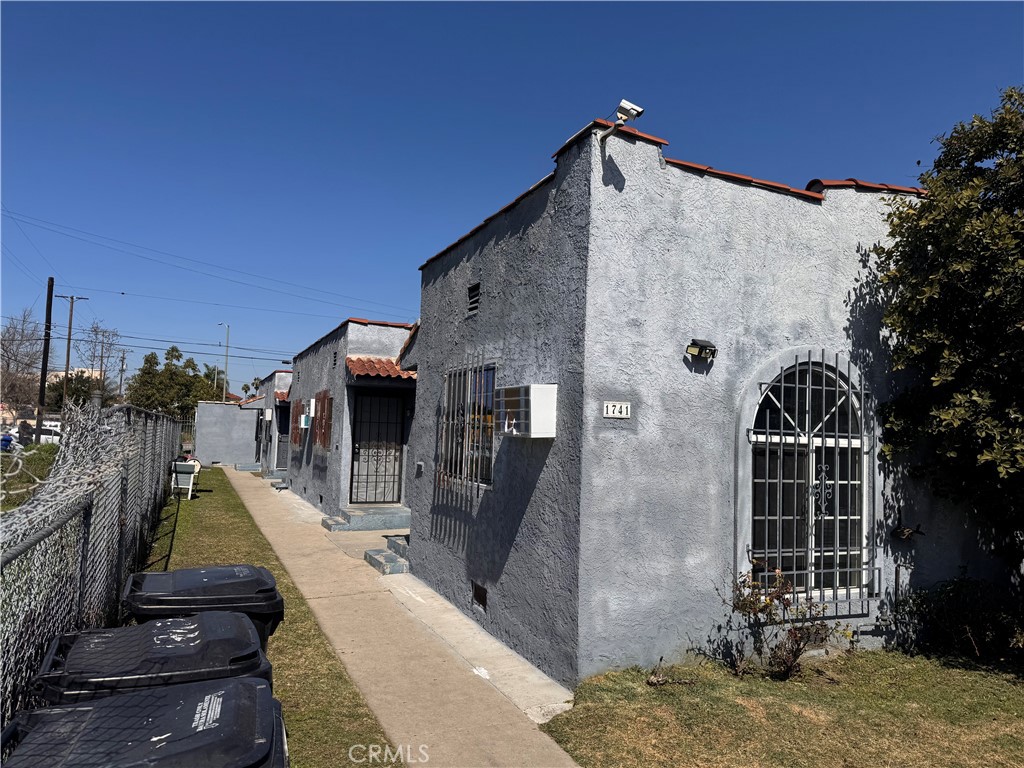 1741 W 64th Street Property Photo