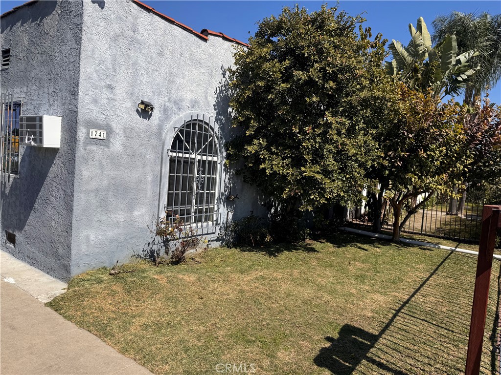 1741 W 64th Street Property Photo 6