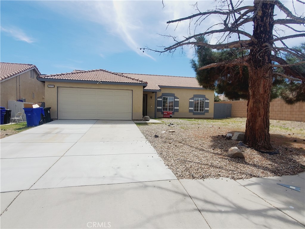 10695 Plainfield Street Property Photo