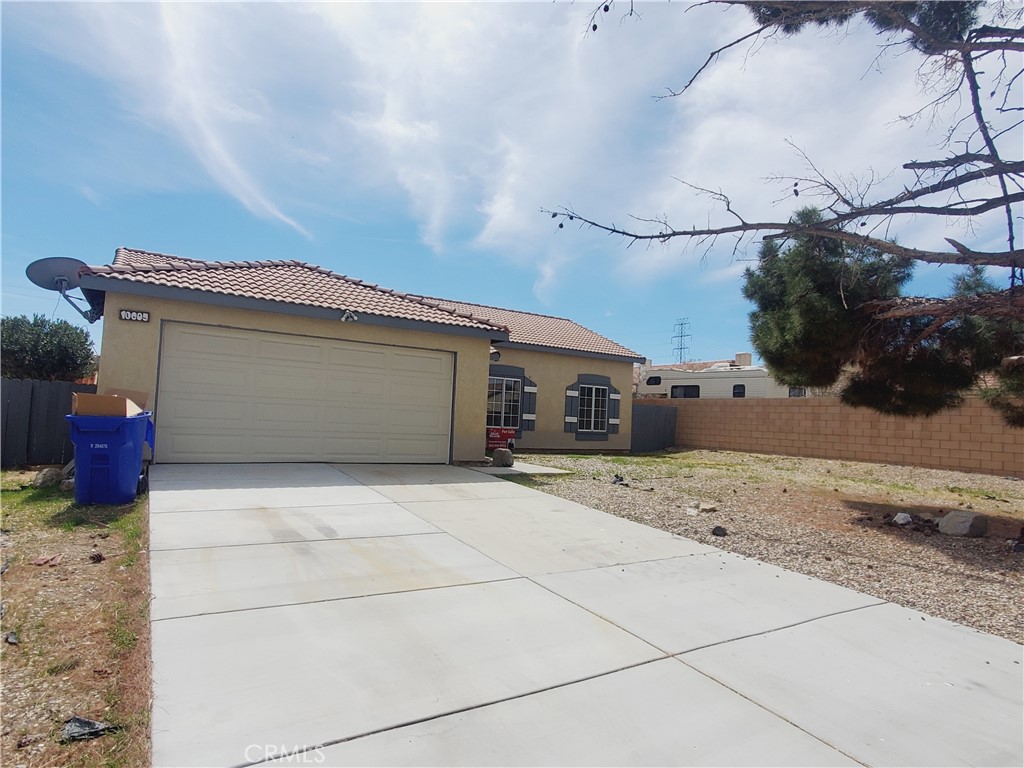 10695 Plainfield Street Property Photo 2