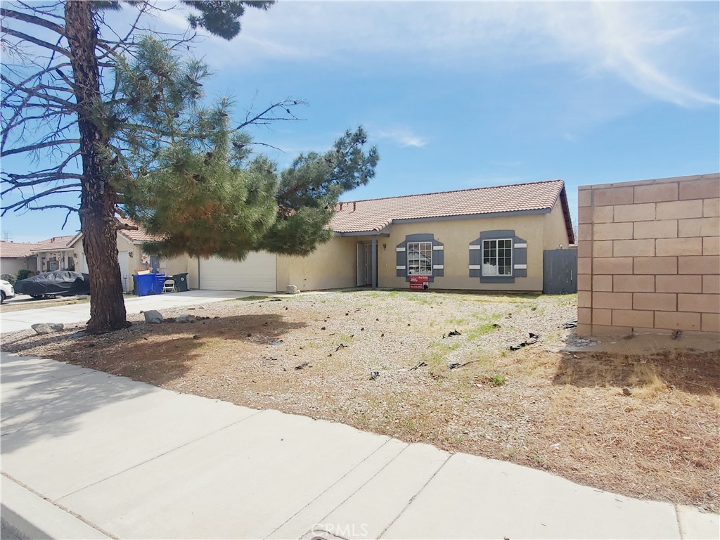 10695 Plainfield Street Property Photo 3