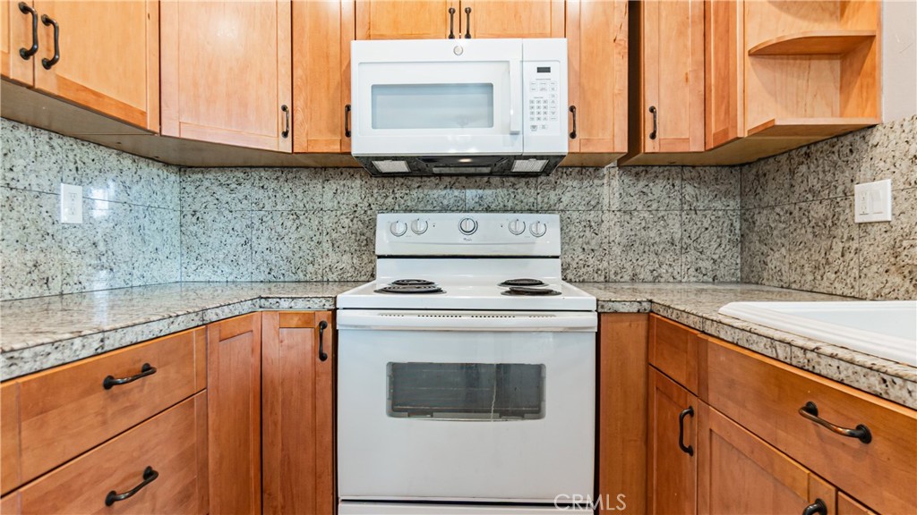 1480 W Edgehill Road 44 Property Photo 15