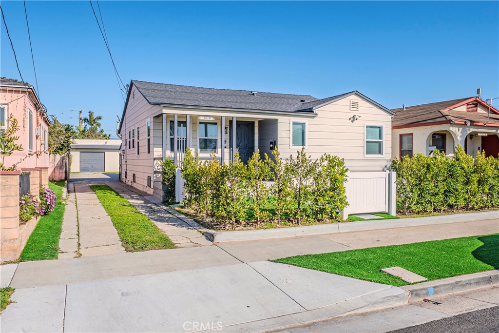 11018 S Burl Avenue Property Photo